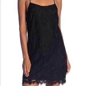 1.STATE Floral Lace Razorback Shift Dress